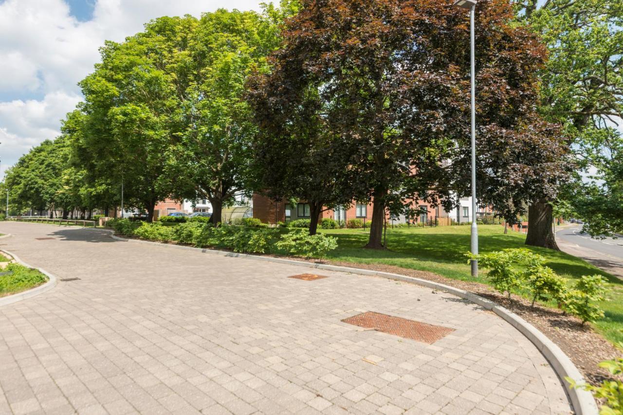 Greenfield Modern 3Br Home - Southcote Lane , Reading Exterior photo