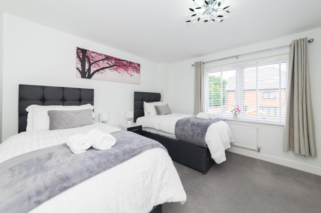 Greenfield Modern 3Br Home - Southcote Lane , Reading Exterior photo